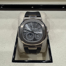 画像をギャラリービューアに読み込む, パテック・フィリップ PATEK PHILIPPE ノーチラス ムーンフェイズ 5712G-001