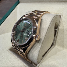 画像をギャラリービューアに読み込む, ロレックス ROLEX デイデイト 40 228235 ROMAN