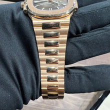 画像をギャラリービューアに読み込む, パテック・フィリップ PATEK PHILIPPE ノーチラス ムーンフェイズ・ローズゴールド 5712/1R-001