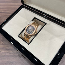 画像をギャラリービューアに読み込む, パテック・フィリップ PATEK PHILIPPE ノーチラス ムーンフェイズ・ローズゴールド 5712/1R-001