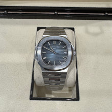 画像をギャラリービューアに読み込む, パテック・フィリップ  PATEK PHILIPPE ノーチラス 5711/1A-010
