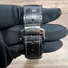 画像をギャラリービューアに読み込む, パテック・フィリップ  PATEK PHILIPPE ノーチラス ムーンフェイズ・ホワイトゴールド 5712G-001
