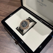 画像をギャラリービューアに読み込む, パテック・フィリップ  PATEK PHILIPPE ノーチラス ムーンフェイズ・ローズゴールド 5712R-001
